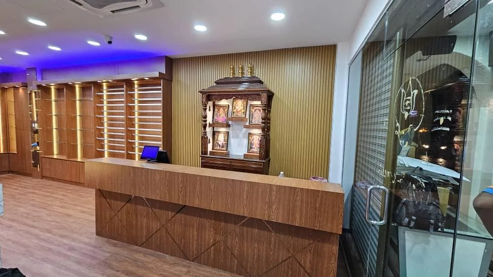 Commercial showroom reception and long wall display cabinetry